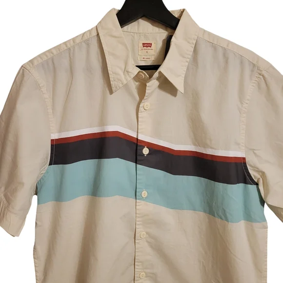 Levi's Short Sleeve Richmond Button Down Shirt - Picture 3 of 8